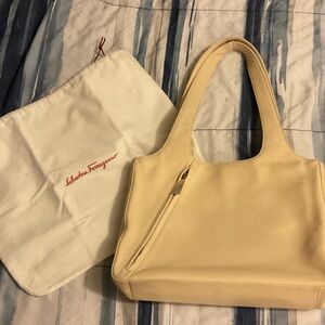 Salvatore Ferragamo 🔥Vintage🔥Shoulder Bag